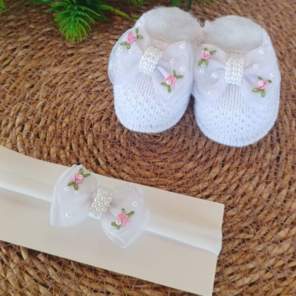 Sapatinho de Tricot com Tiara
