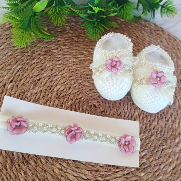 Sapatinho de Tricot com Tiara