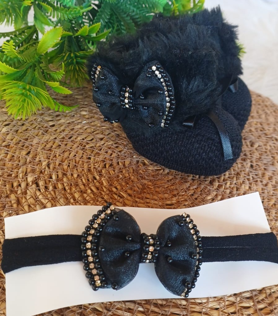 Sapatinho de Tricot com Tiara