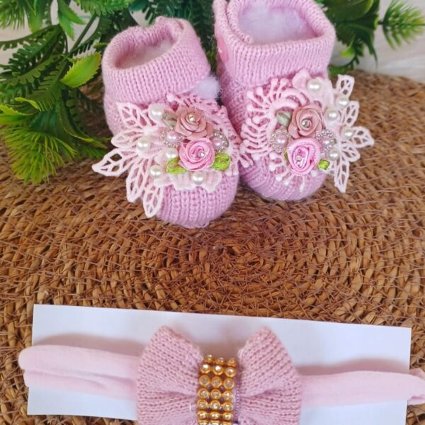 Sapatinho de Tricot com Tiara