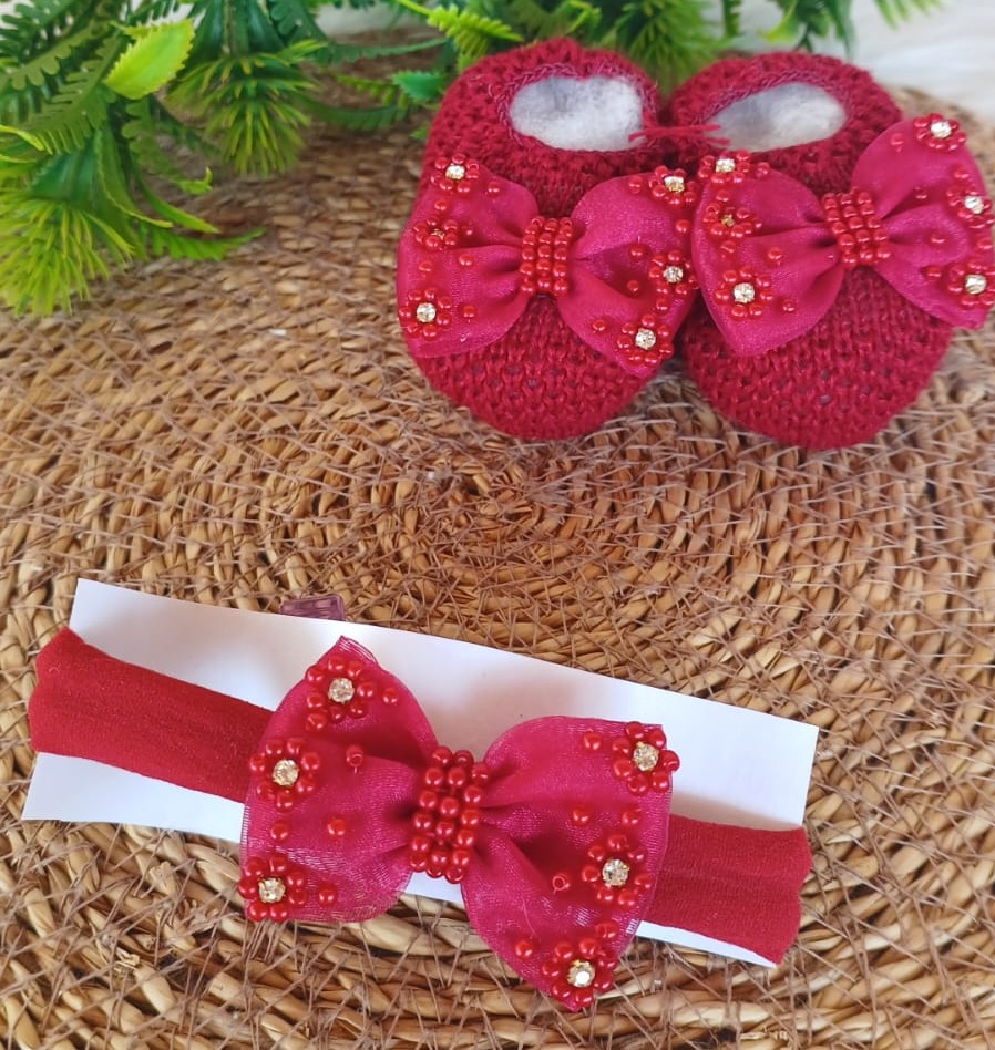 Sapatinho de Tricot com Tiara